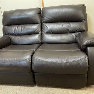 ニトリ 2人用電動本革リクライニングソファー