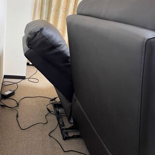 ニトリ 2人用電動本革リクライニングソファー