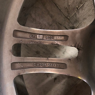 22inc ランクル100タイヤ、ホイールセット