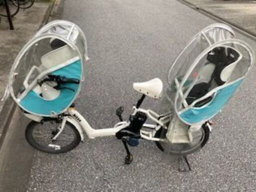 子供乗せ電動自転車（ブリヂストン、ビッケ）　チャイルドシートのレインカバー付