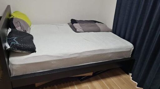 IKEA MALM ベッドフレームとマットレス