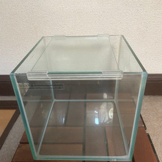 アクアリウム・テラリウム用水槽／金魚鉢