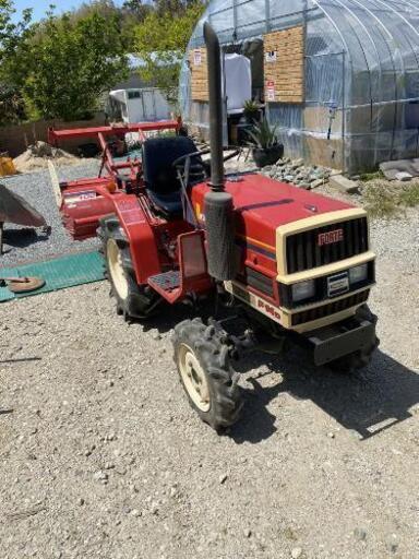 ヤンマー F14D トラクター 車庫保管