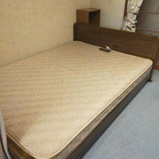 フランスベッド　ダブルベッド　大きなサイズ　マットレス付き　