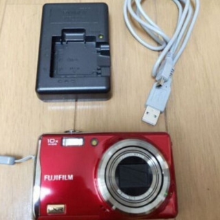 FinePix F80 EXR デジカメ　コンデジ　カメラ
