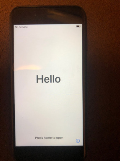 SIMフリーiPhone7の32GBになります。紹介文もよくお読み下さい。