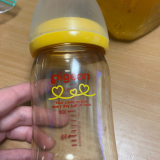 ピジョン プラスチック哺乳瓶160ml