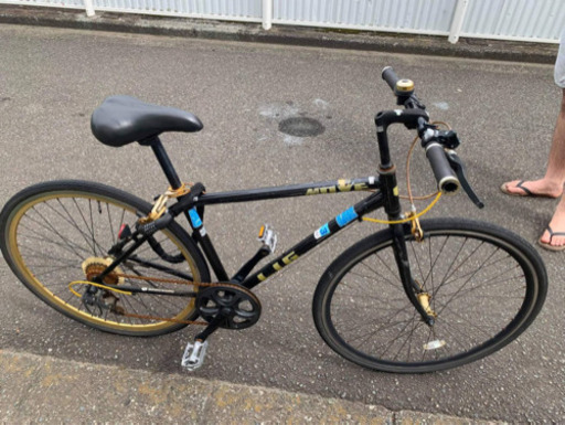 クロスバイク　７００C ７段変速