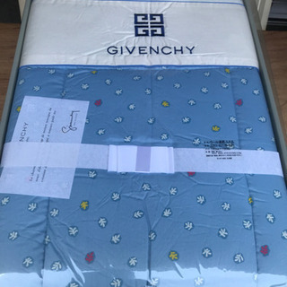 【お取り置き中です】【新品未使用】GIVENCHY ジバンシィ　...