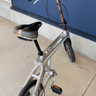 シャフトドライブ式折りたたみ自転車