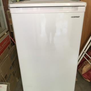 アイリスオーヤマ冷凍庫60L 新品同様 使用期間1週間