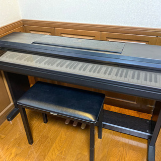 【ネット決済】電子ピアノ　ヤマハClavinova CLP-560