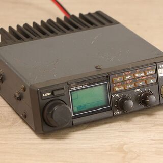 ヤエス　YAESU　FT-2311 FM トランシーバー アマチュア無線 1.2GH  1200MHz ｋ 10Ｗ機 中古品 無線機 (J992kwxY)