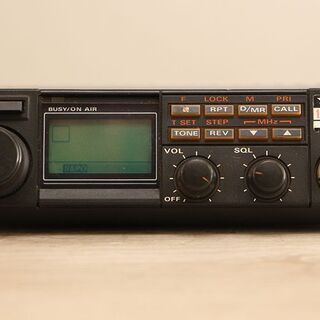 ヤエス　YAESU　FT-2311 FM トランシーバー アマチュア無線 1.2GH  1200MHz ｋ 10Ｗ機 中古品 無線機 (J992kwxY)