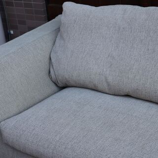 ACTUS(アクタス)取り扱いのブランド、デンマークeilersen(アイラーセン)のCHESS(チェス) 3Pソファーです。羽毛を使用した上品な座り心地の3人掛けソファはリビングの主役に♪BG909