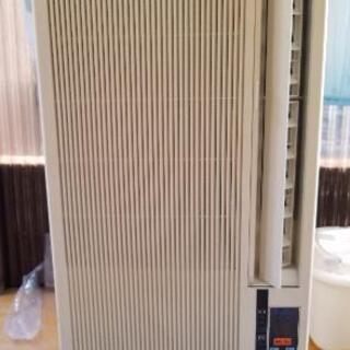 [終了しました]　Haier　エアコン　ウィンド型冷房専用