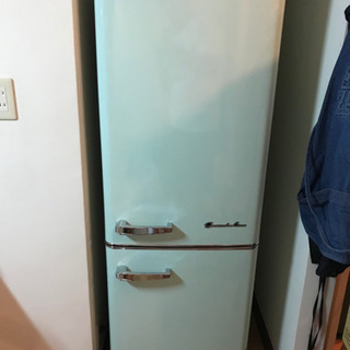 キッチン家電 2ドアレトロ冷凍冷蔵庫 198L グランドライン レトログリーン