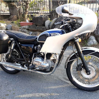 汎用品　ロケットカウル［取付例としてW650 W400 W800］