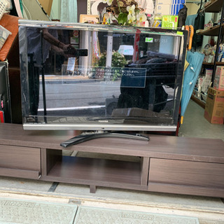 テレビ台　