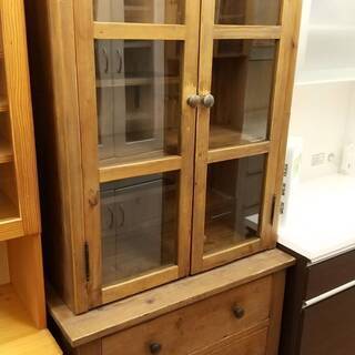 ヴィンテージ カップボード ダメージ加工 食器棚 キッチンボード 収納