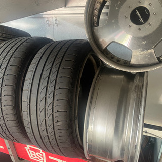 車のパーツ タイヤ、ホイール4本セット、エルグランド、グランビア 