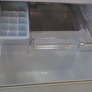 愛品倶楽部・保証有り】146L 2ドア 冷蔵庫 三菱 2018年製 MR-P15D-B【