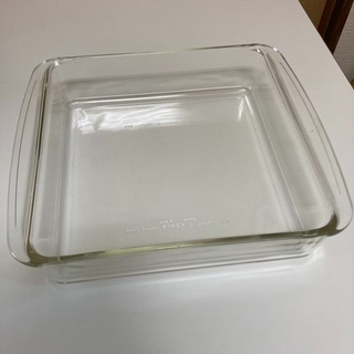 値下げ❣️パイレックス　グラタン皿　耐熱ガラス