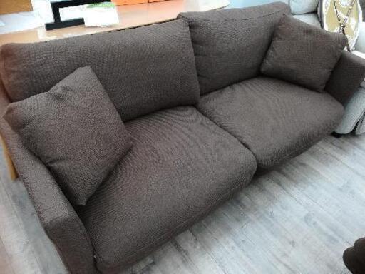 【8,990円】ニトリ製 ソファ 2人用〜2.5人用 布張り ブラウン 幅180cm