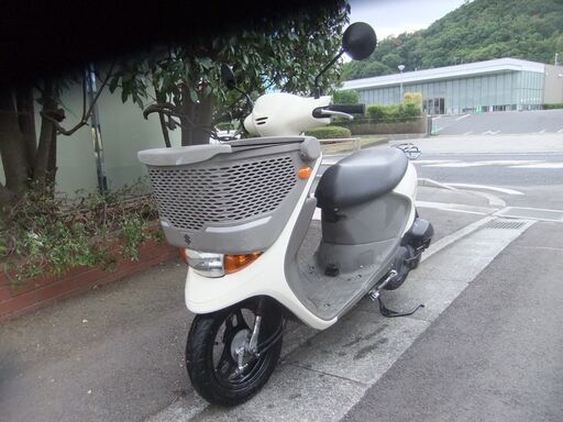 スズキ　レッツ４バケット　中古実動美車　バッテリーフル充電済 便利なサイドスタンド付き　オイル交換後引渡し　ナンバー登録書類有