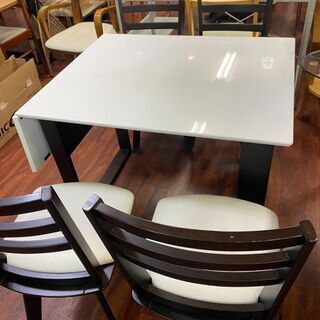 モダンなダイニングテーブル　ホワイト×ダークブラウン ダイニングテーブルセット ホワイト×ダークブラウン ☆ 人気色