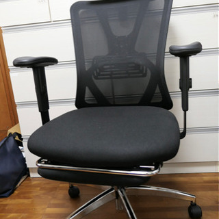 Ticova オフィスチェア 人間工学椅子 足置き台付き ヘッド...