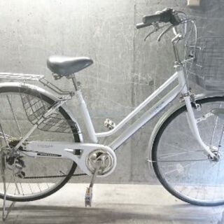 自転車中古 LATACHE 外装6段変速 オートライト カゴリアキャリア付き 鍵新品 タイヤ27インチ