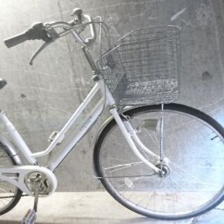 自転車中古 LATACHE 外装6段変速 オートライト カゴリアキャリア付き 鍵新品 タイヤ27インチ