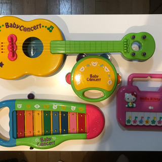 おもちゃの楽器セット