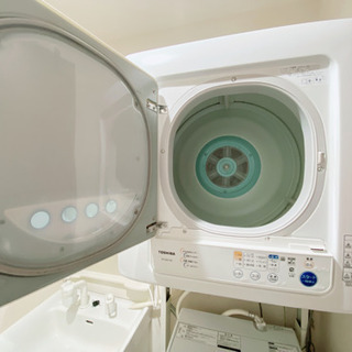 東芝TOSHIBA乾燥機 DE-60C 6kg 2016年製 スタンド付き 新品専用排水 