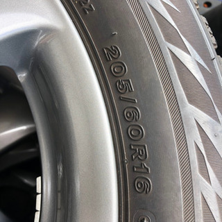 ブリヂストン　スタッドレス　アルミ付き　16インチ　美品