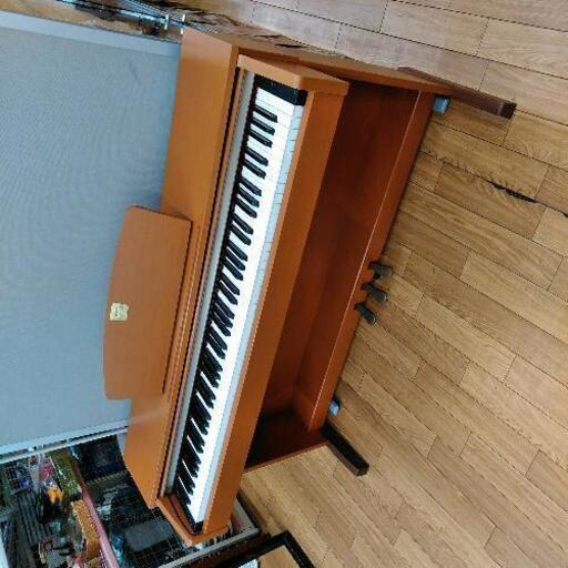 YAMAHA　clavinova 2010年　電子ピアノ