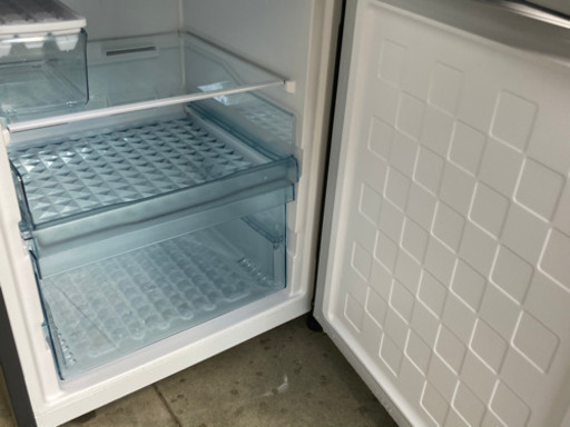 HITACHI 275L 2ドア冷凍冷蔵庫 R-BF28JA 2018年製