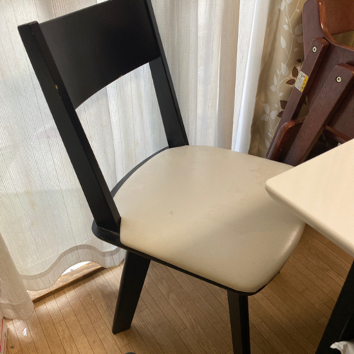 値下げ‼️ニトリ伸縮制ダイニングテーブル椅子セット