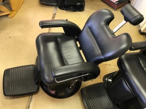 新明和床屋椅子 カット椅子