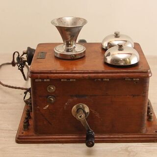 A 国鉄廃品 鉄道廃品 デルビル磁石式壁掛電話機　レトロ壁掛け電話機　国鉄電話機 アンティーク NEC日本電気株式会社 デルビル磁石式壁掛電話機 - メルカリ