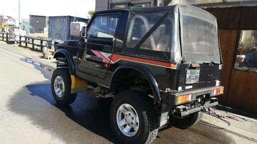 軽バンとの交換も可能です。スズキジムニーJA71 改造多数あります。