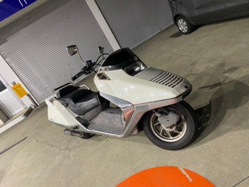 オートバイ
