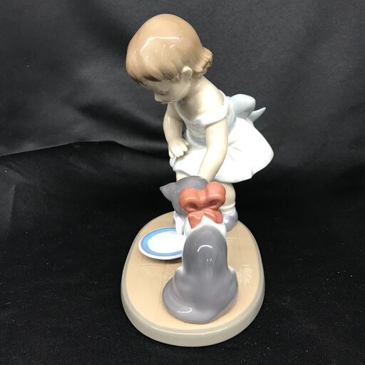 LLADRO リヤドロ 召し上がれ 08498 仔猫 女の子 ねこ 陶器 置物 | 32