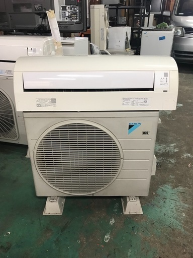 2016 Daikin 12 畳。 無料のエアコンの設置