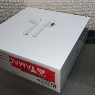 (新品）AirPods with Charging Case 第...