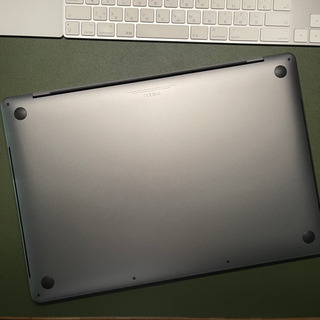 値下げ APPLE MacBook Pro 16「最後のTouch Bar」
