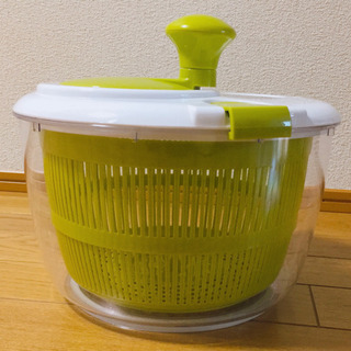 【無料】サラダスピナー(野菜水切り器)
