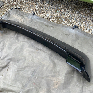 中古品 200系 ランドクルーザー 純正リアスポイラー ブラック