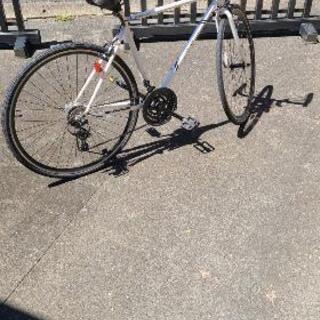 ロードバイク　白